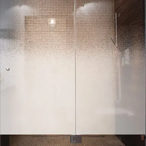 Film dépoli d'intimité design pour bureau, salle de bains, appartement, laboratoire, atelier