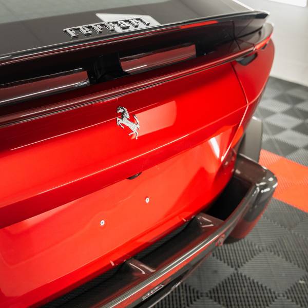 Ferrari 12 Cilindri Pose d'un PPF de protection invisible sur la totalité du véhicule