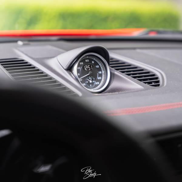 Protéger une Porsche 911 Carrera 4 GTS avec un film PPF : un choix évident pour les passionnés