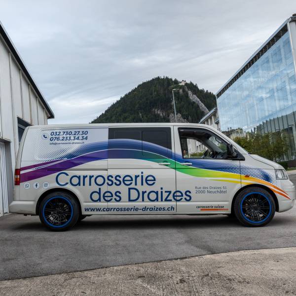 Publicité sur utilité en autocollants sur mesure avec maquette