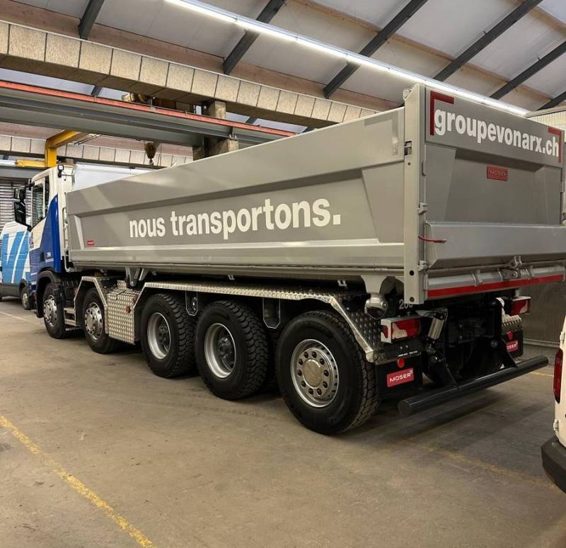 Covering camion à Neuchâtel pour Von Arx à Peseux