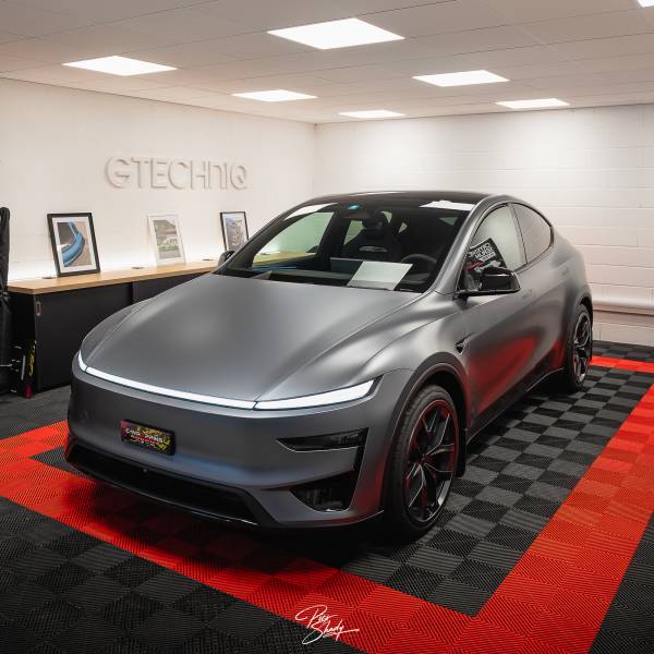 Tesla model Y performance 2026 gris quicksilver satin PPF
