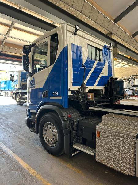 Publicité pour les camions Von Arx à Neuchâtel