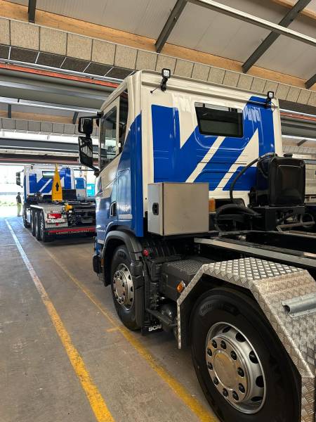 Publicité pour les camions Von Arx à Neuchâtel