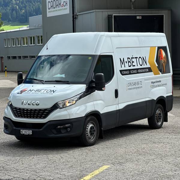 Impression et pose pub sur utilitaire