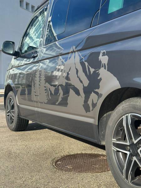 Volkswagen T6 California – Décoration Sur Mesure Montagne & Aventure | C-Wrapping (Fleurier – Neuchâtel – Suisse romande)