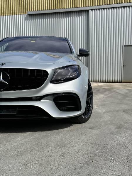 Mercedes-Benz E63 AMG, polissage et traitement céramique sur l'entier du véhicule