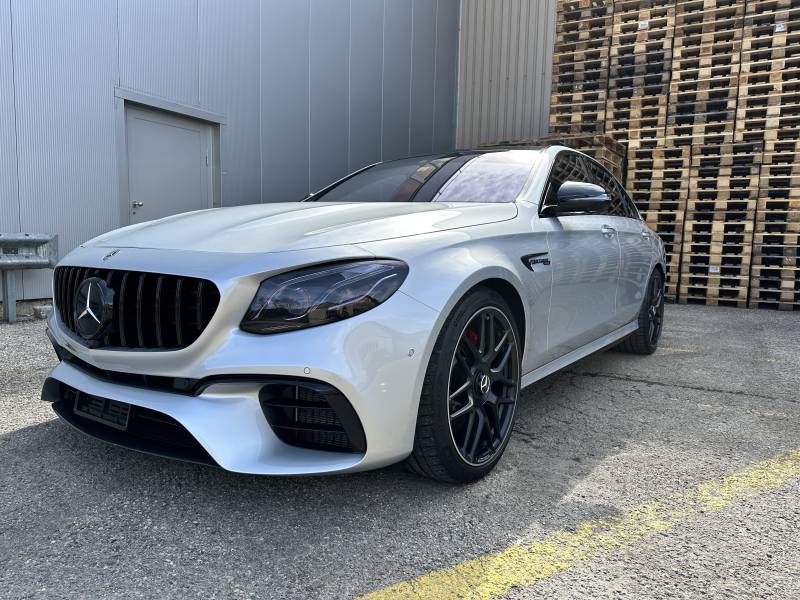 Mercedes-Benz E63 AMG, polissage et traitement céramique sur l'entier du véhicule